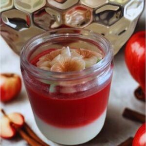 Homemade Scented Organic Soy Wax Candle 8 oz. Clear Jar.  Apple Cinnamon